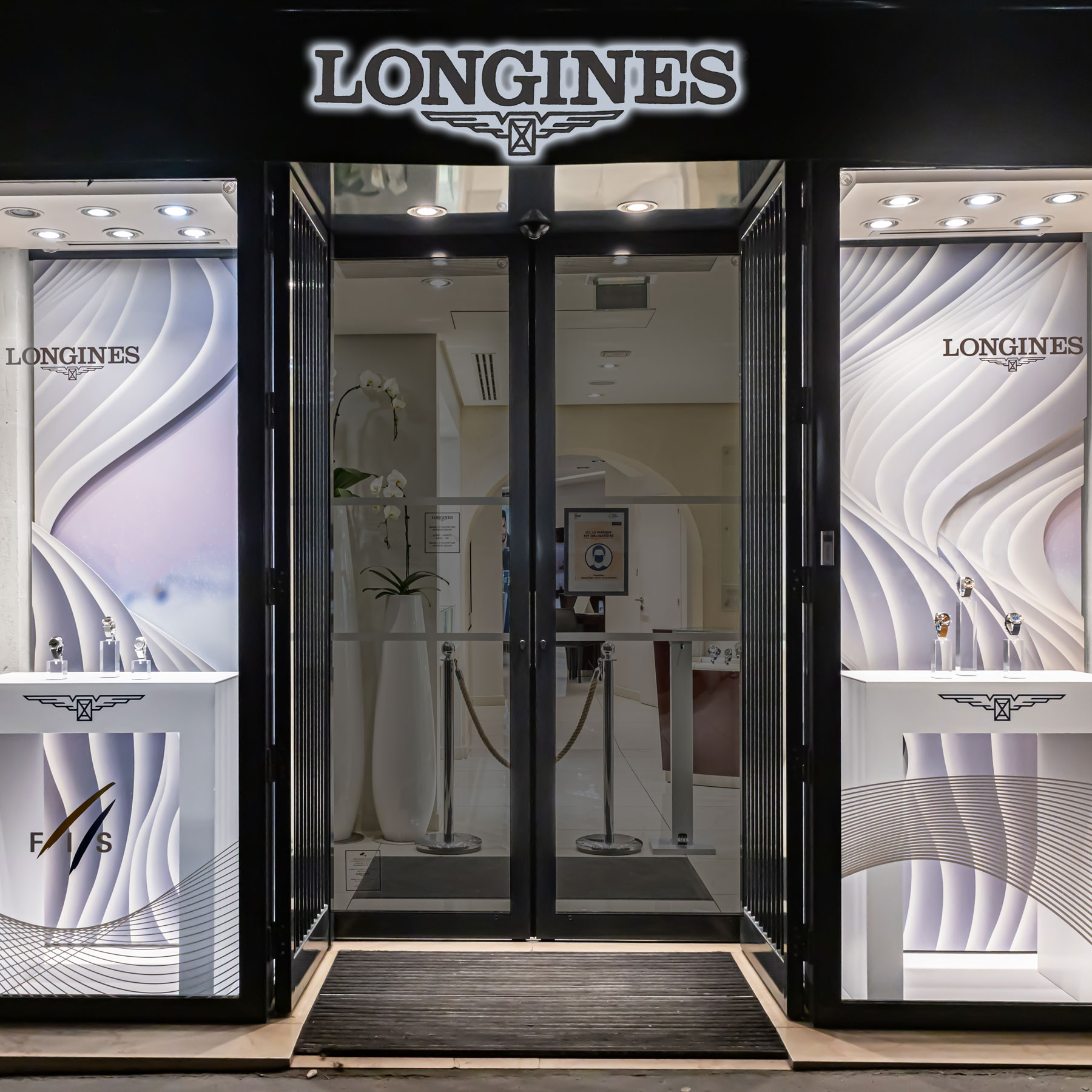 Dfrost, Longines, Window Campaigns, Window Campaign, POS Campaign, Window Rollout, Retail Marketing Campaign, Jewellery, Watches, Luxury, Visual Merchandising, Strategic Visual Merchandising, Ski Campaign