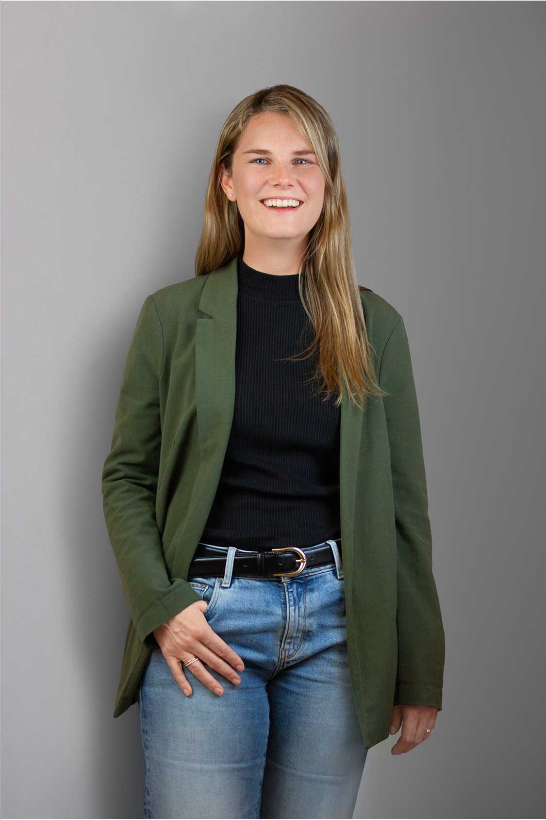 DFROST, Team, Laura, Accounting Manager